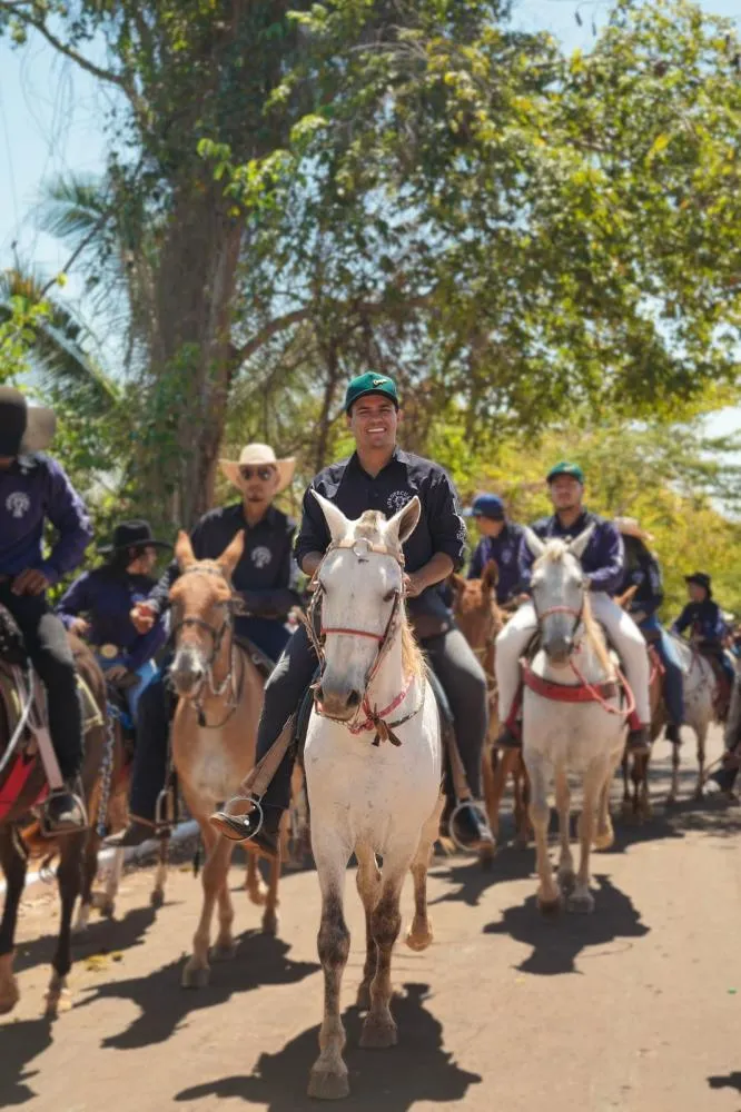 Lucas Campelo prestigia a tradicional Cavalgada de Tocantinópolis e fortalece diálogo com a população